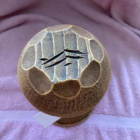 Sinclair Vase - Picture 3 of 5